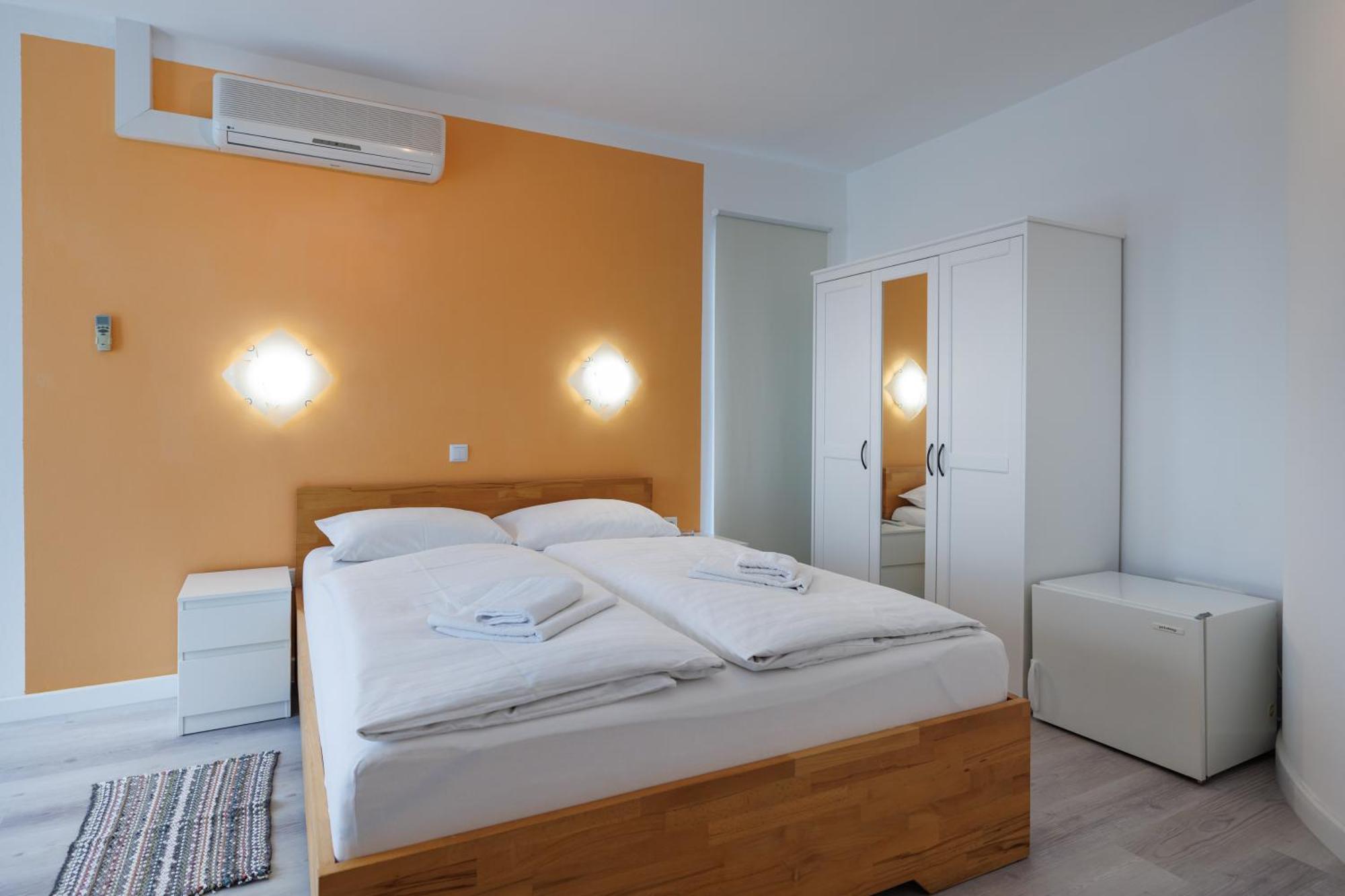 Guesthouse Halilagic Крк Екстер'єр фото