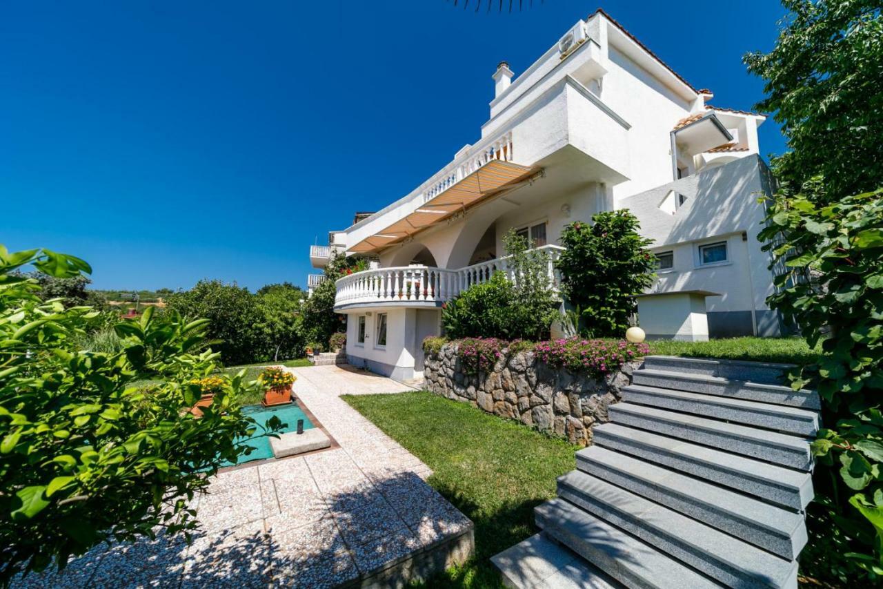 Guesthouse Halilagic Крк Екстер'єр фото
