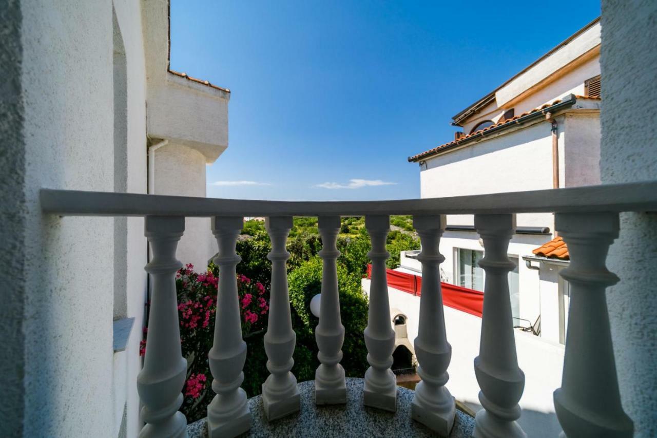 Guesthouse Halilagic Крк Екстер'єр фото