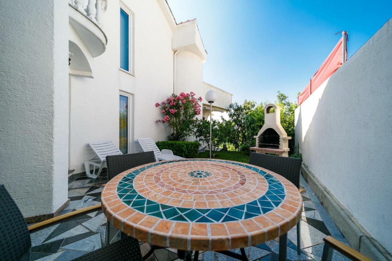 Guesthouse Halilagic Крк Екстер'єр фото